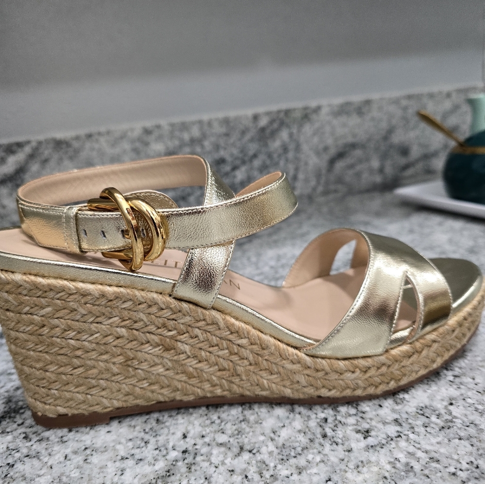 STUART WEITZMAN Sandals,